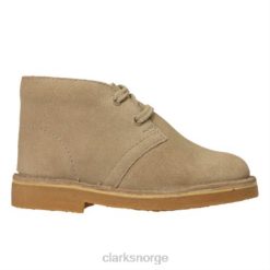 Clarks barn sand semsket clarks desert boot fst g fit 8N86P4792 sand semsket skinn