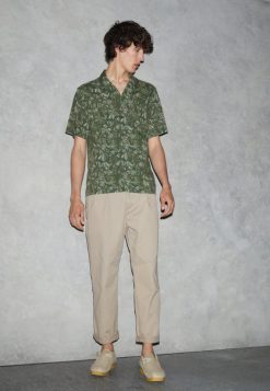 Clarks unisex clarks wallabee uformelle snørebånd sand 8N86P7146 sand