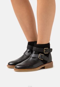 Clarks unisex svarte clarks cologne ankelstøvletter med spenne 8N86P7072 svart